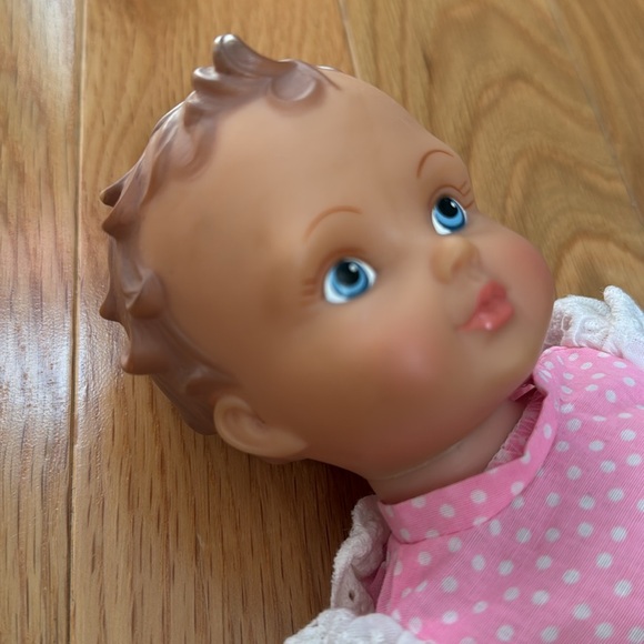 Ashton Drake Collection Doll - Picture 6 of 9